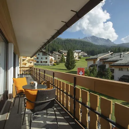 Club House F4 Apartment Surlej